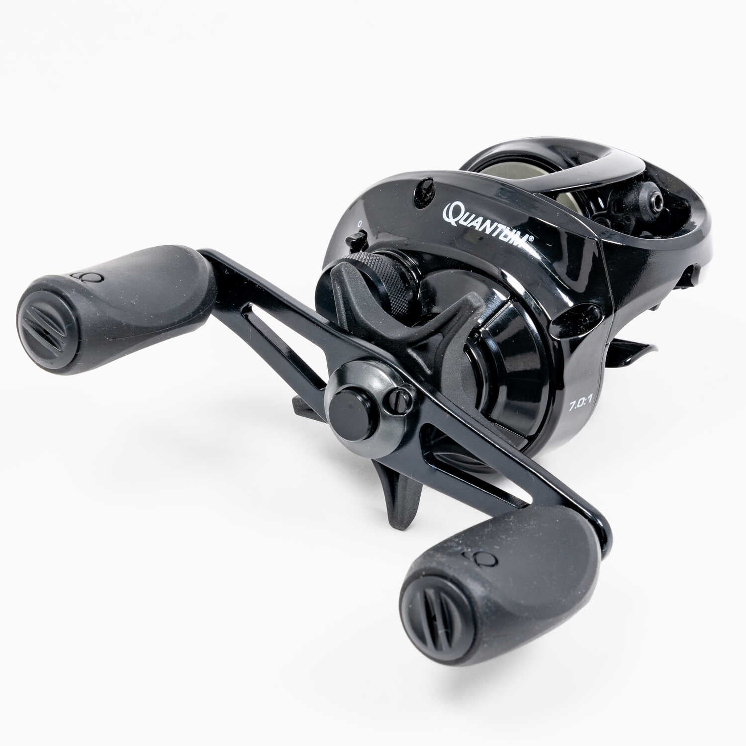 Quantum 2020 Accurist Baitcasting Reels