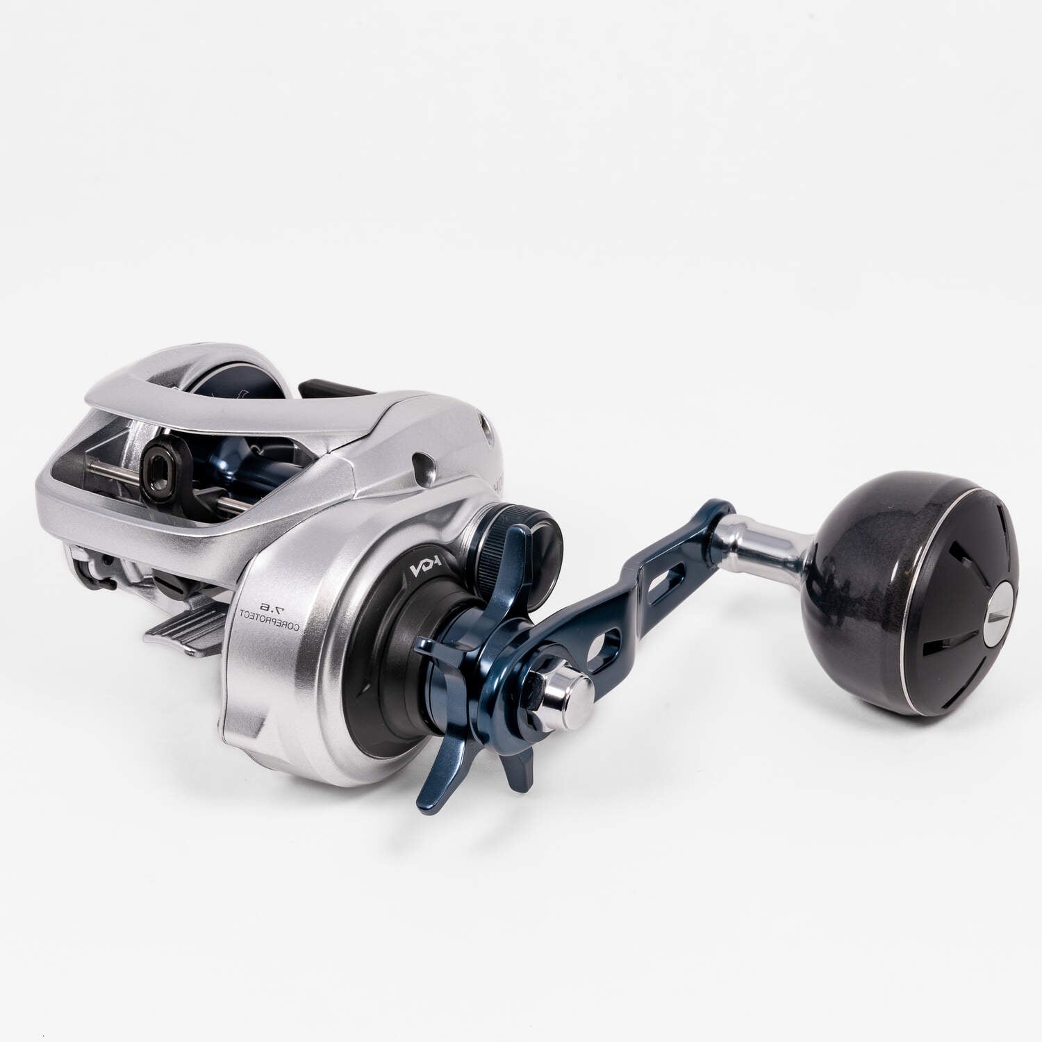 Shimano Tranx 300 and 400 Low Profile Baitcasting Reels